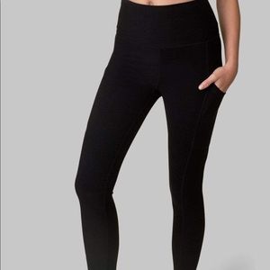 Wolven Threads Black Pocket Leggings Sustainable